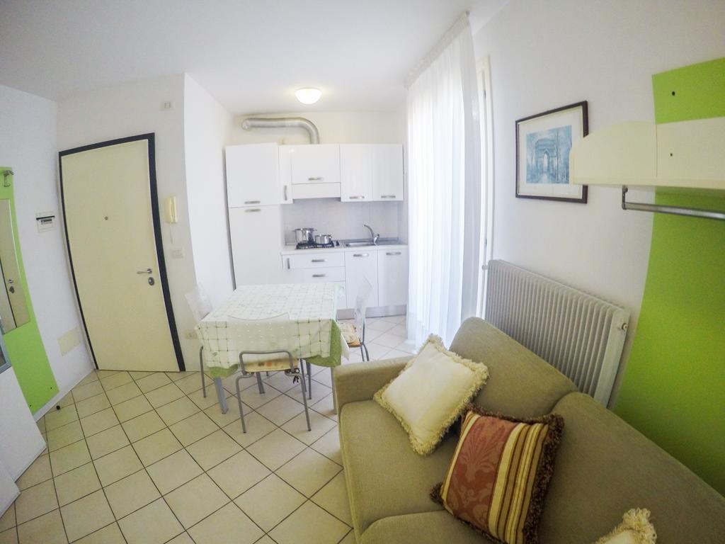 Residence Solemar - Agenzia Cocal 卡奥莱 客房 照片